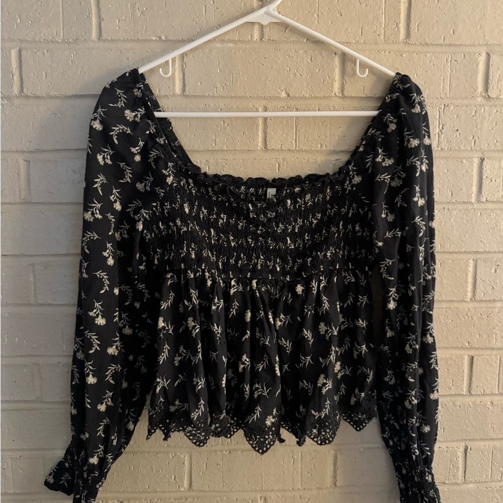 American Eagle Outfitters Black Floral Blouse